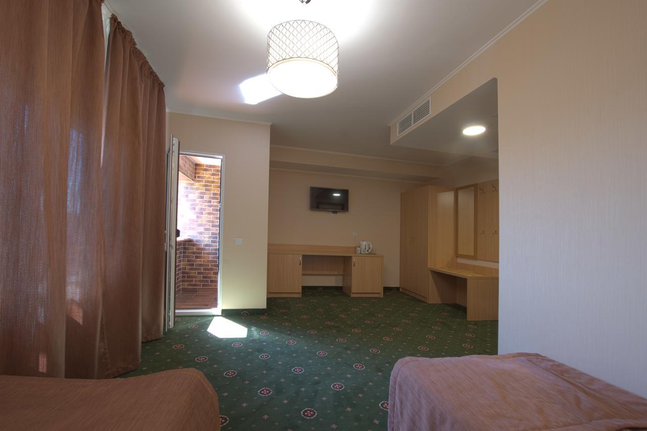 Advenus Hotel Λβιβ Εξωτερικό φωτογραφία