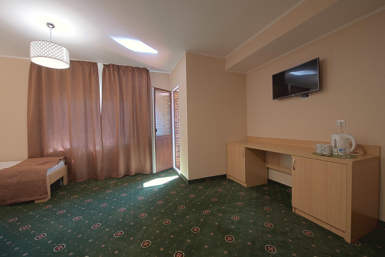 Advenus Hotel Λβιβ Εξωτερικό φωτογραφία